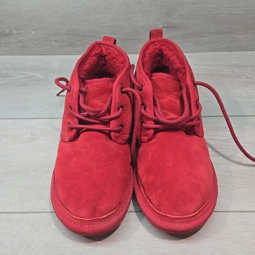 UGG Australia Mens Neumel 3236 Ankle Red Suede Sheepskin Boots Sz 8